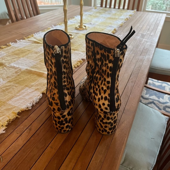 Faux animal fur booties - Picture 2 of 5